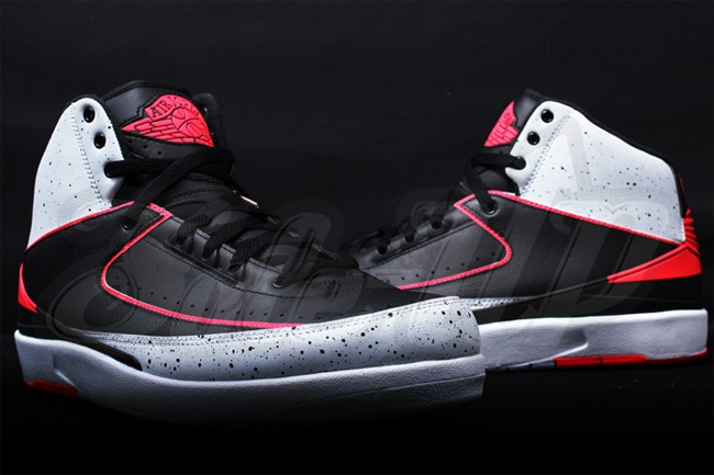 AJ2灰水泥,385475-023 AJ2灰水泥385475-023 Air Jordan 2 ＂Cement/Infrared＂ 实物图赏