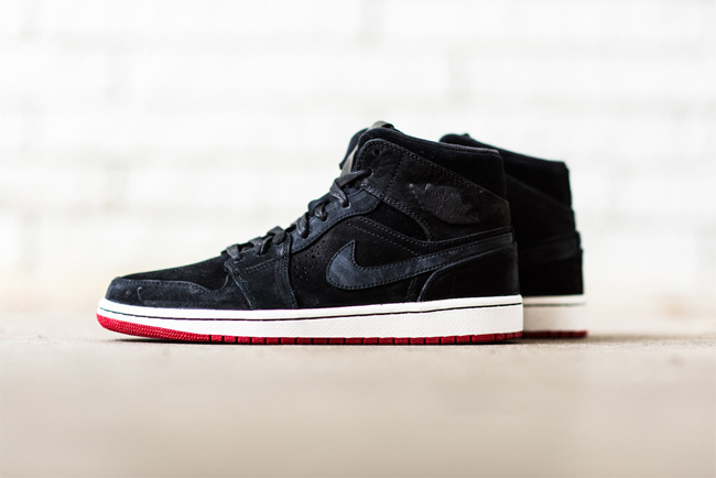 649688-002,AJ1 Mid,麂皮 AJ1 Mid麂皮649688-002 Air Jordan 1 Mid ＂Nouveau Black＂ 高清图赏