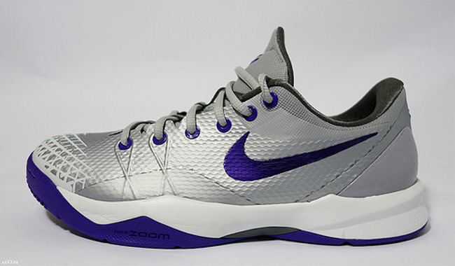 Nike Zoom Kobe Venomenon 4 XDR 详细评测毒液4鞋评球鞋资讯FLIGHTCLUB 