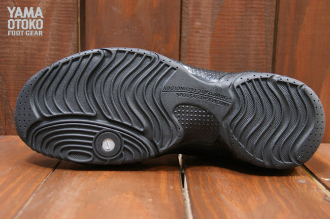 碳板风一,642307-001 碳板风一642307-001 Nike Air Flightposite 2014 ＂Carbon＂ 发售信息