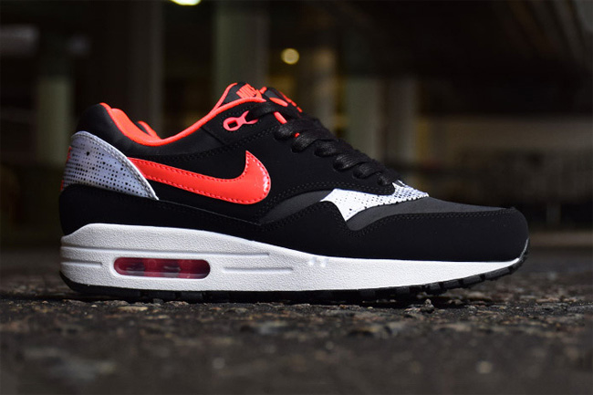 Nike WMNS Air Max 1  Nike WMNS Air Max 1 ”Queen of Hearts” 发布