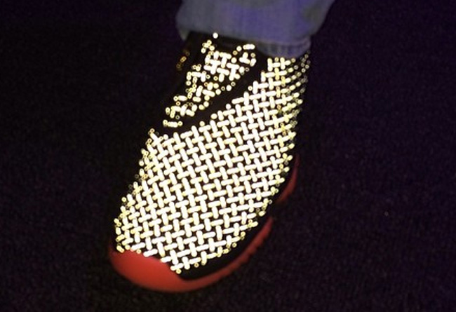 Jordan Future “Infrared”  Jordan Future “Infrared” 红外线配色夜光鞋面展示