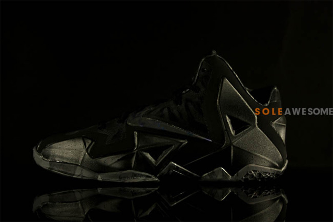 616175-090,LBJ11,LeBron 11 LBJ11 616175-090 LeBron 11 ＂Black Out＂ 全黑配色实物曝光