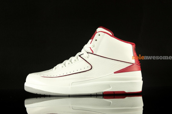 385475-102,AJ2,Air Jordan 2 AJ2 385475-102 白红 Air Jordan 2 ＂Varsity Red＂ 更多图赏