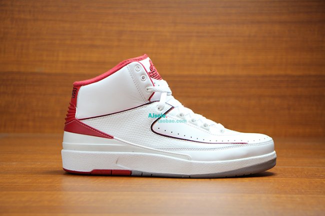 AJ2,Air Jordan 2,385475-102 AJ2 385475-102 Air Jordan 2 ＂Varsity Red＂ 白红配色发售信息