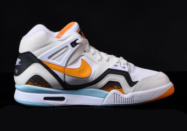 Nike Air Tech Challenge II,318 318408-180 Nike Air Tech Challenge II “Kumquat” 新色发售