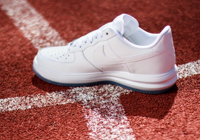 Nike Lunar Force 1  Nike Lunar Force 1 Low “White on ICE” 即将发售