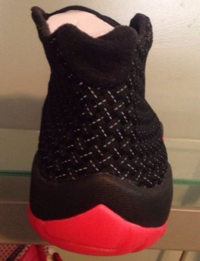 Jordan Future  Jordan Future PRM 黑/红外色样品图片曝光