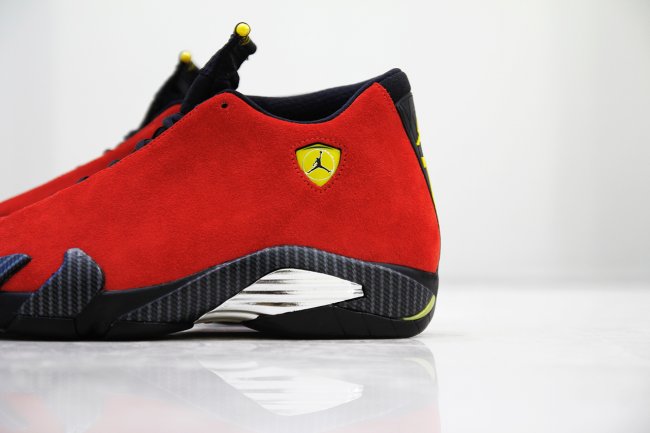 654459-670,AJ14,Air Jordan 14 654459-670AJ14法拉利红麂皮 Air Jordan 14 “Ferrari” 或将仅在芝加哥地区发售