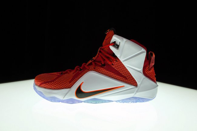 LBJ12,LeBron 12 LBJ12 LeBron 12 多款配色实物欣赏