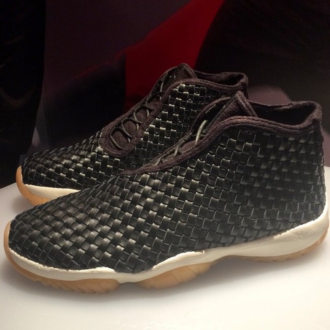 652141-219,Jordan Future 652141-219 Jordan Future PRM “Dark Chocolate” 黑巧克力发售信息