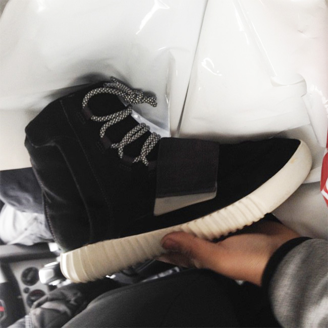 adidas Yeezy 750 Boost,Kanye W  黑色版 adidas Yeezy 750 Boost 亮相