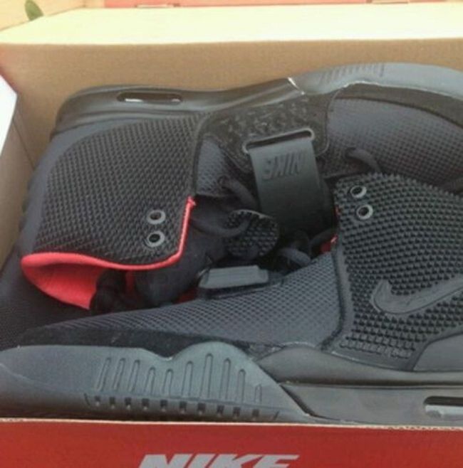 Air Jordan ，Yeezy，Nike  10 双在 ebay 成交的最贵的假鞋