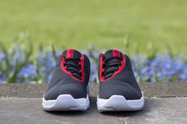 718948-001,Jordan Future Low,J 718948-001 Jordan Future Low “Bred” 黑红发售信息更新