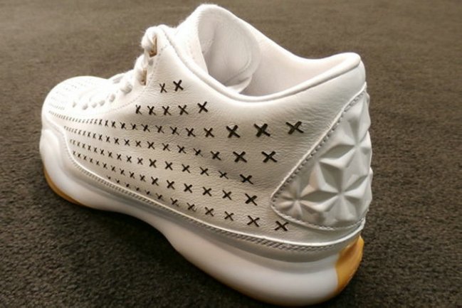 Kobe 10 EXT Mid,Kobe 10  白金奢华，Kobe 10 EXT Mid 五月登场