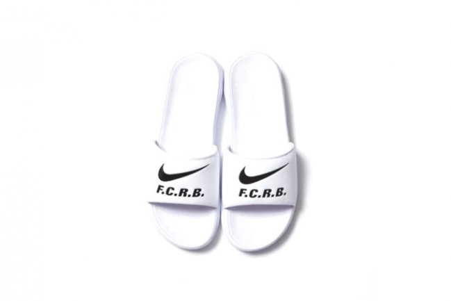 Benassi Solarsoft Slide 2,Nike  F.C.R.B. x Nike Benassi Solarsoft Slide 2 联名拖鞋