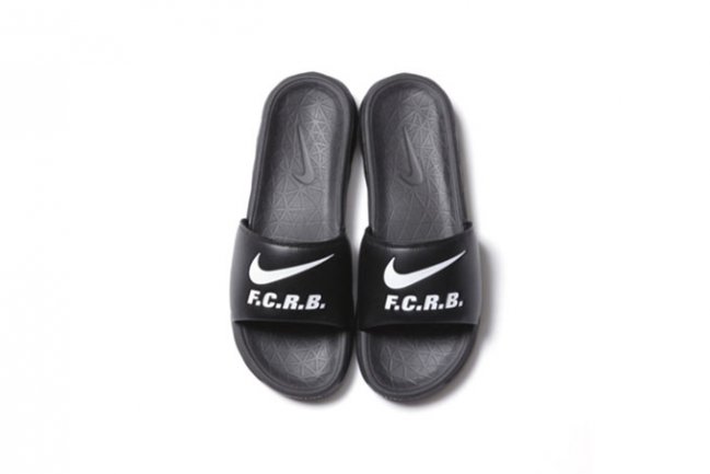 Benassi Solarsoft Slide 2,Nike  F.C.R.B. x Nike Benassi Solarsoft Slide 2 联名拖鞋