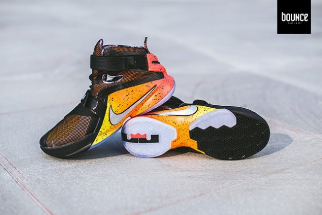 812571-098,Soldier 9,Nike 812571-098 Nike Soldier 9 LMTD EP “RISE” 打出名堂实物图赏