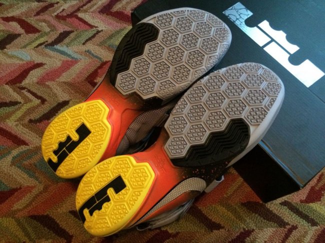士兵9,Nike Zoom Soldier 9 士兵9 Nike LeBron Soldier 9 PE “Academy” 亮相 eBay