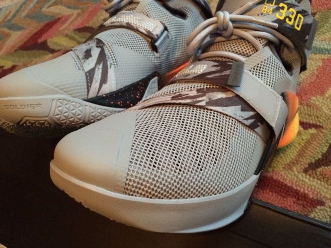 士兵9,Nike Zoom Soldier 9 士兵9 Nike LeBron Soldier 9 PE “Academy” 亮相 eBay