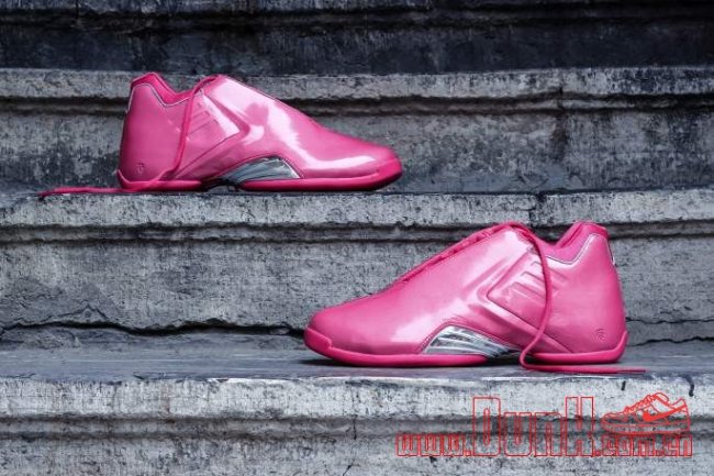 adidas T-Mac 3  adidas T-Mac 3 “Pink” 全新实物近赏