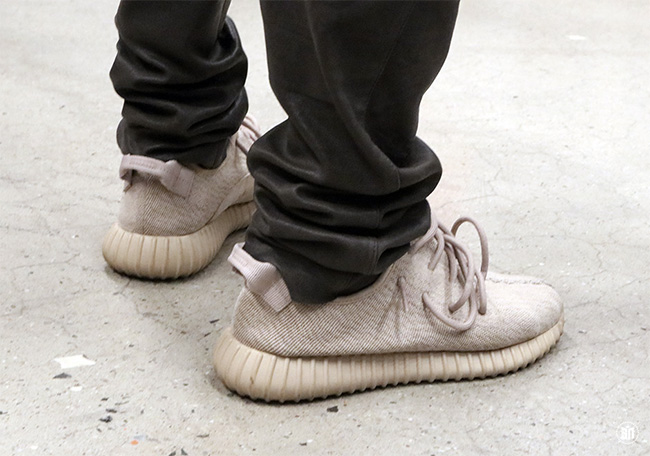 adidas Yeezy  Yeezy Season 2 发布现场球鞋上脚