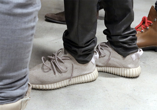 adidas Yeezy  Yeezy Season 2 发布现场球鞋上脚