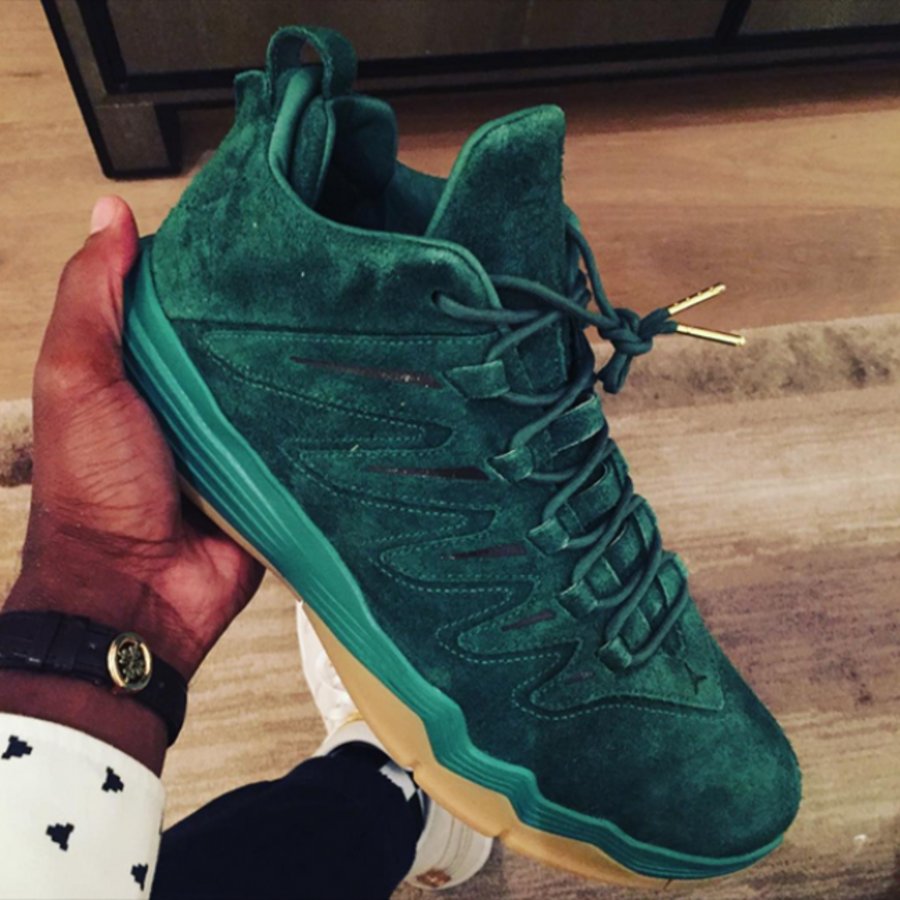 Jordan CP3.IX  保罗亲晒 Jordan CP3.IX “Green Suede”