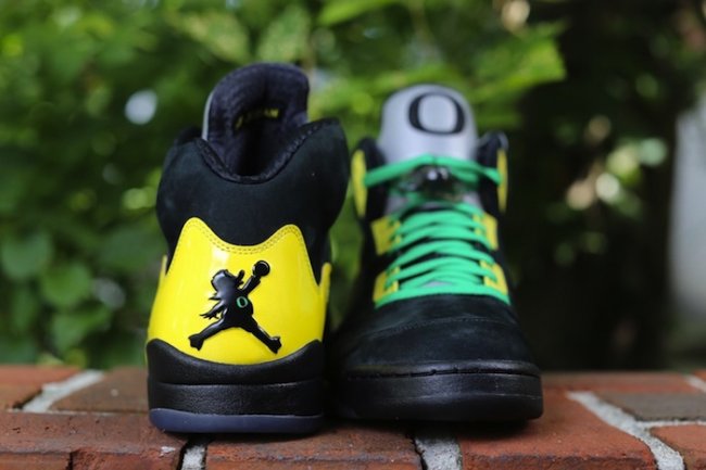 AJ5,Air Jordan 5,Oregon Ducks AJ5俄勒冈鸭队 Air Jordan 5 PE “Duckman” 天价亮相 eBay