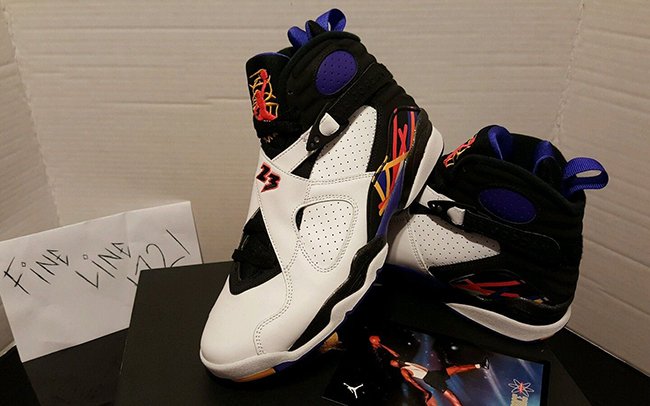 305381-142,AJ8,Air Jordan 8 305381-142AJ8 三连冠配色 Air Jordan 8 “Three Peat” 月底发售