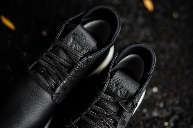 Y-3 Desert Boost,Y-3  adidas Y-3 Desert Boost “Black Leather” 奢华亮相