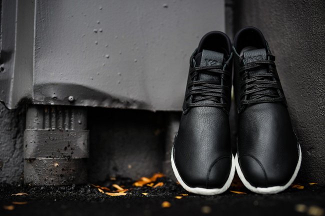 Y-3 Desert Boost,Y-3  adidas Y-3 Desert Boost “Black Leather” 奢华亮相