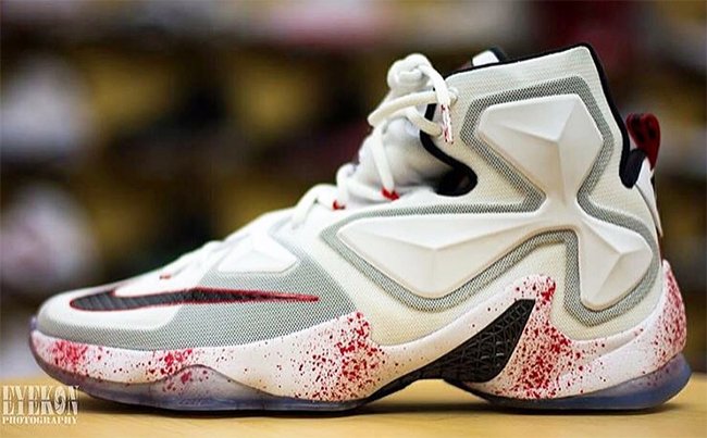 807219-106,LBJ13,LeBron 13 807219-106LBJ13 LeBron 13 “Friday the 13th” 万圣节配色发售信息