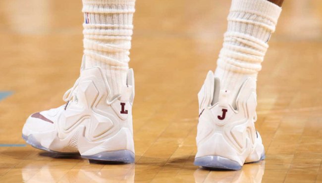 LBJ13,LeBron 13 LBJ13 詹姆斯上脚 LeBron 13 PE “All White” 全白配色