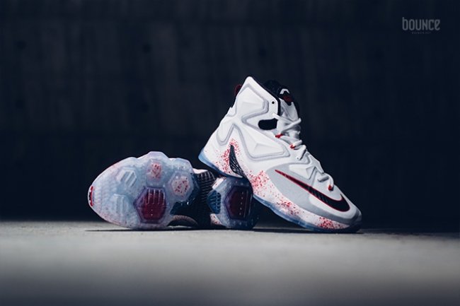 807219-106,LBJ13,LeBron 13 807219-106LBJ13 LeBron 13 “Friday the 13th” 实物美图近赏