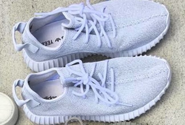 卡戴珊,adidas Yeezy  金卡戴珊网晒 adidas Yeezy 家族