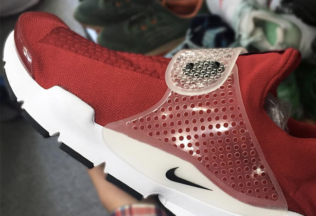 819686-601,Sock Dart,Nike  Nike Sock Dart ＂Red＂ 2016 新色实物曝光