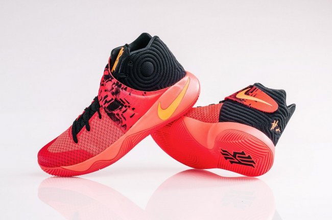 Kyrie 2,Nike 819583-680 Kyrie 2 “Inferno” 细节近赏