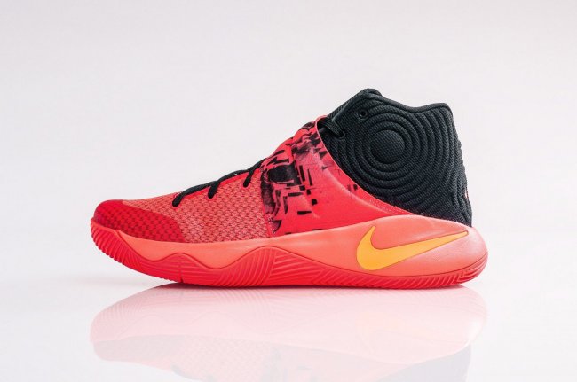 Kyrie 2,Nike 819583-680 Kyrie 2 “Inferno” 细节近赏