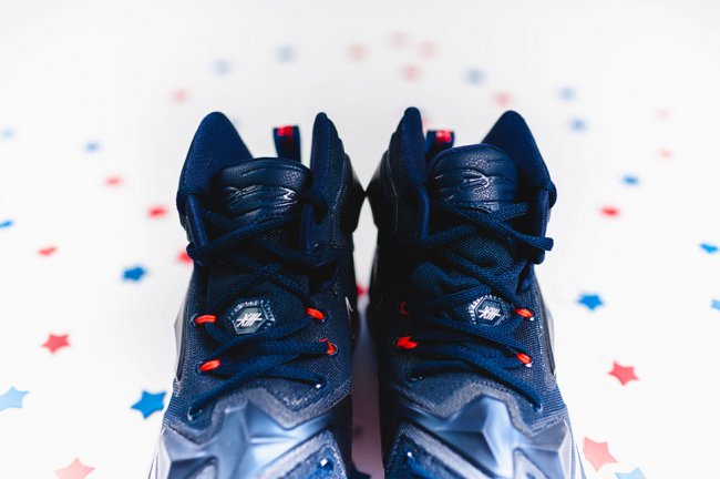 807219-461,LBJ13,LeBron 13 807219-461LBJ13 LeBron 13 “USA” 美国配色即将发售