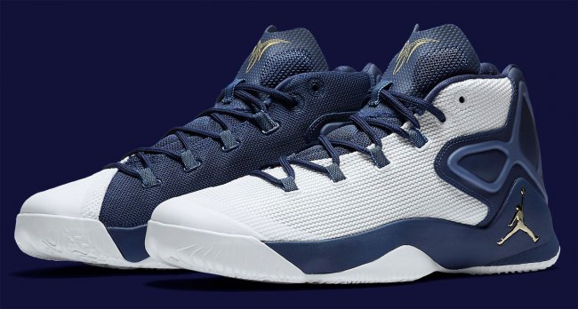 Jordan Melo M12  Jordan Melo M12 “Yankees” 纽约扬基配色亮相