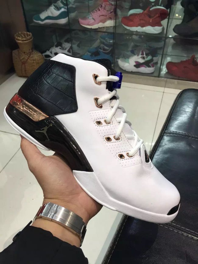 832816-122,AJ17,Air Jordan 17 832816-122AJ17 Air Jordan 17+ Retro “Copper” 全新实物图片