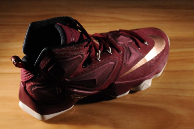 807219-690,LBJ13,LeBron 13 807219-690LBJ13 LeBron 13 “Team Red” 新色发售信息