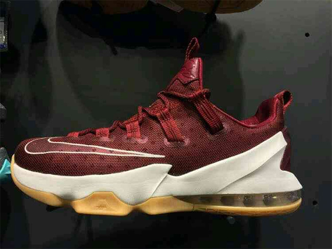 LBJ13,LeBron 13,Low LBJ13低帮 LeBron 13 Low “Cavs” 骑士配色曝光