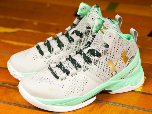 Curry 2,Under Armour  Under Armour Curry 2 “Easter” 更多实物图赏