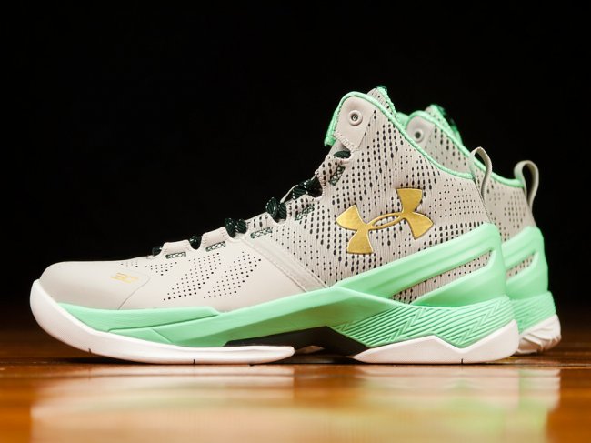 Curry 2,Under Armour  Under Armour Curry 2 “Easter” 更多实物图赏