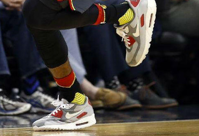Air Max 90,Nike  个性？塞福罗萨赛场上脚 Air Max 90