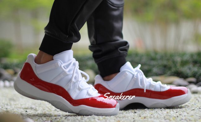 528895-102,AJ11,Air Jordan 11 528895-102AJ11 活力白红 Air Jordan 11 Low “Varsity Red” 上脚实拍