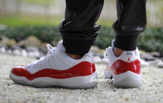 528895-102,AJ11,Air Jordan 11 528895-102AJ11 活力白红 Air Jordan 11 Low “Varsity Red” 上脚实拍