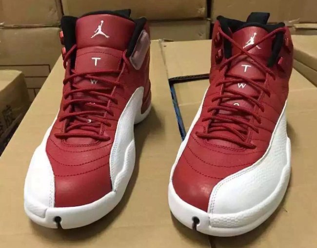 130690-600,AJ12,Air Jordan 12 130690-600AJ12 首次清晰亮相！Air Jordan 12 “Gym Red” 红白新色